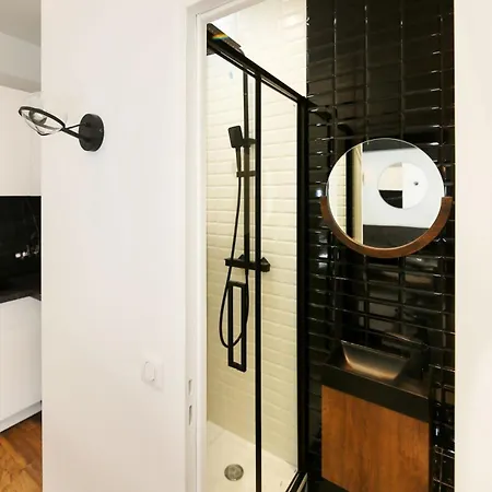 Appartement Proche Des Celebres Puces De 4p *