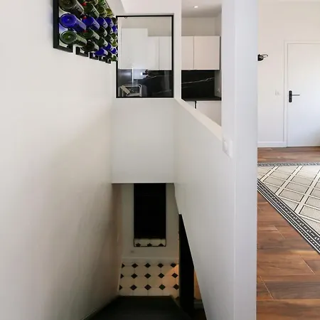 Proche Des Celebres Puces De 4p Appartement